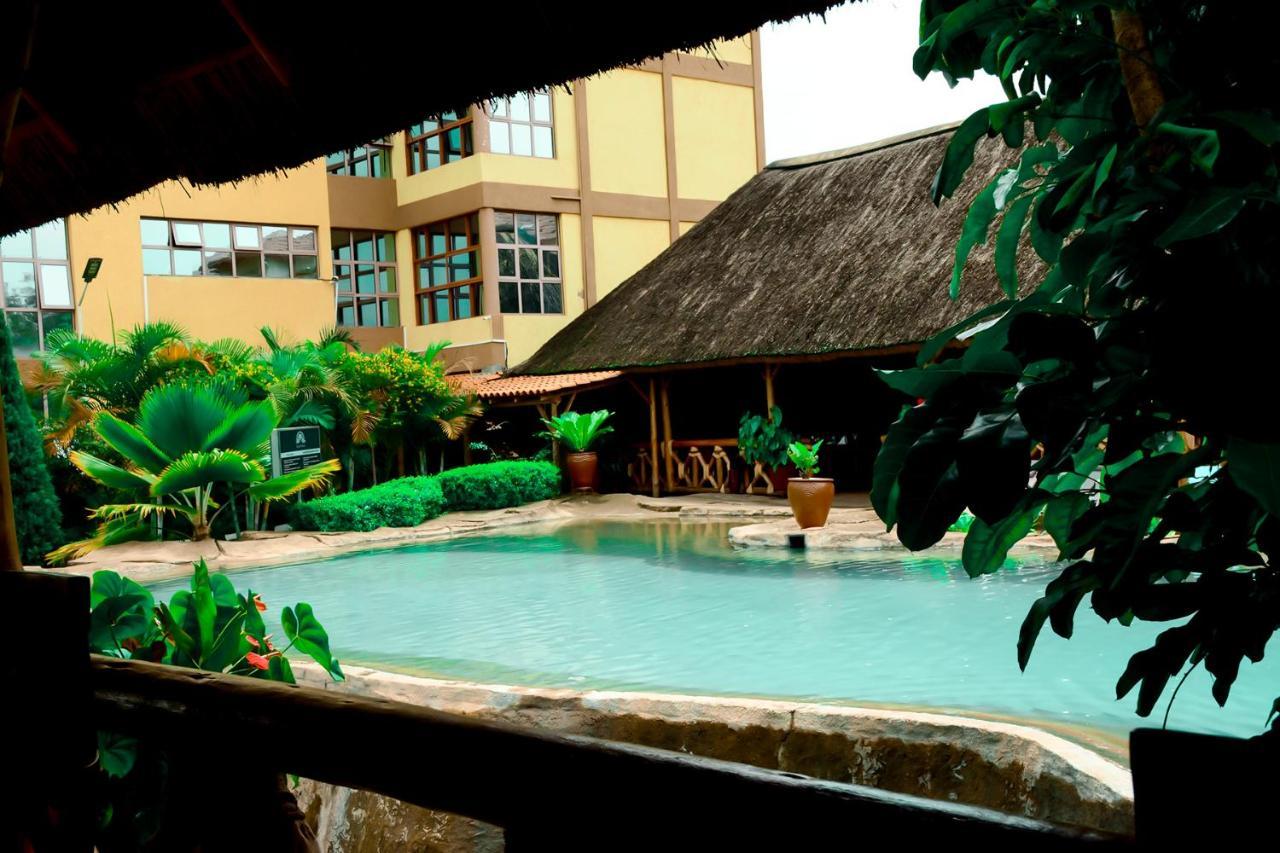 Kim Hotel คิกาลี ภายนอก รูปภาพ