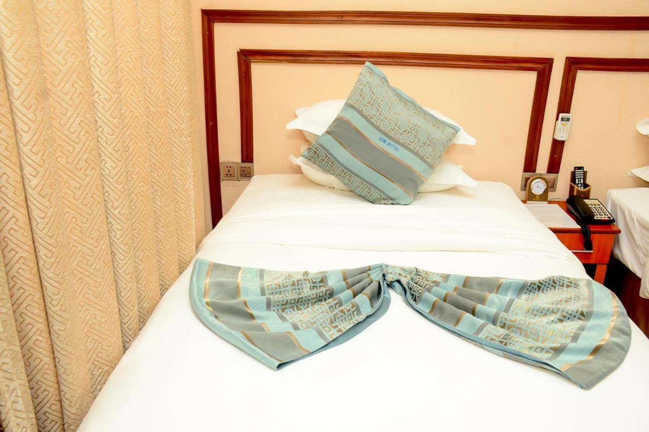 Kim Hotel คิกาลี ภายนอก รูปภาพ